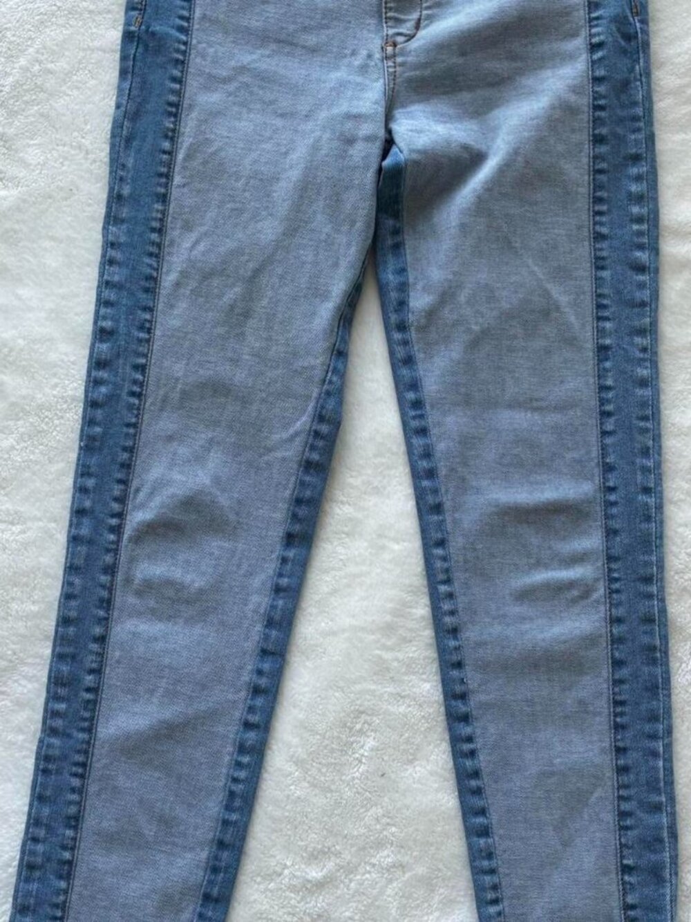 Two Tone Denim Jeans Size 8 Trendy High Rise Pants